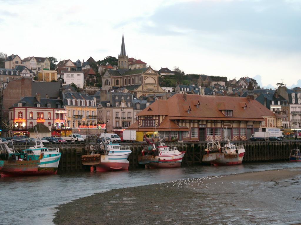 Les Studios Saint Germain Trouville-sur-Mer Exterior photo